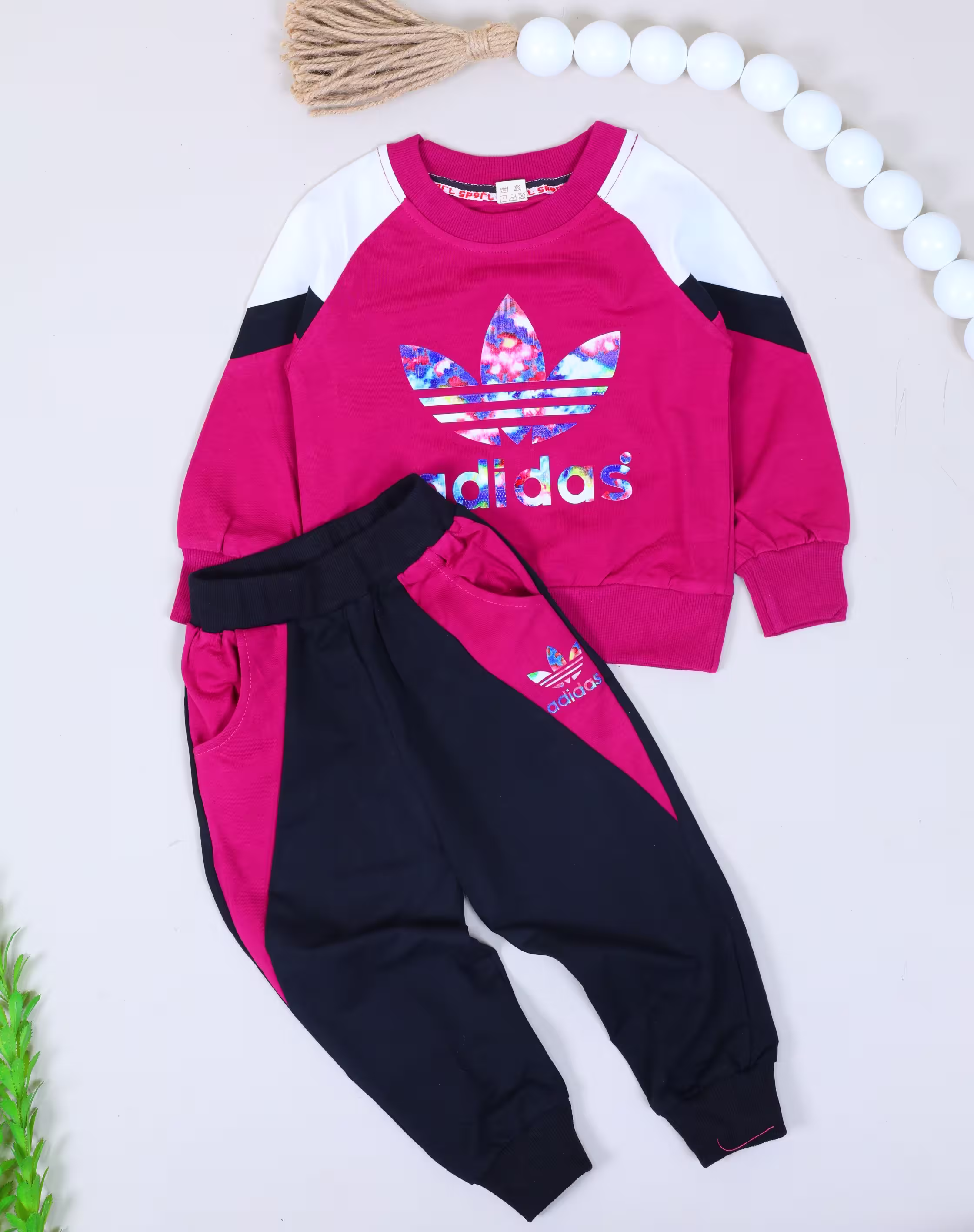 بدلة adidas H08 - Color فوشي 