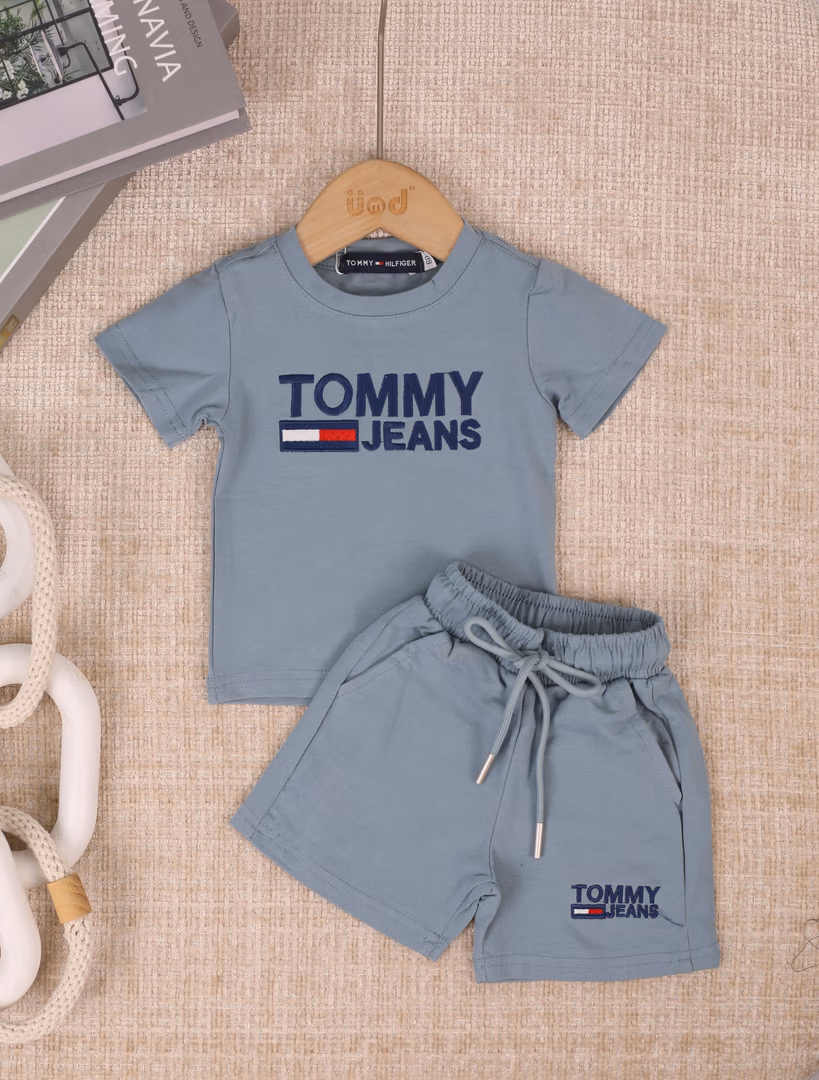 بدلة TOMMY C2421 - Color بترولي 