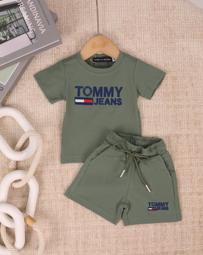 بدلة TOMMY C2421 - Color أخضر 