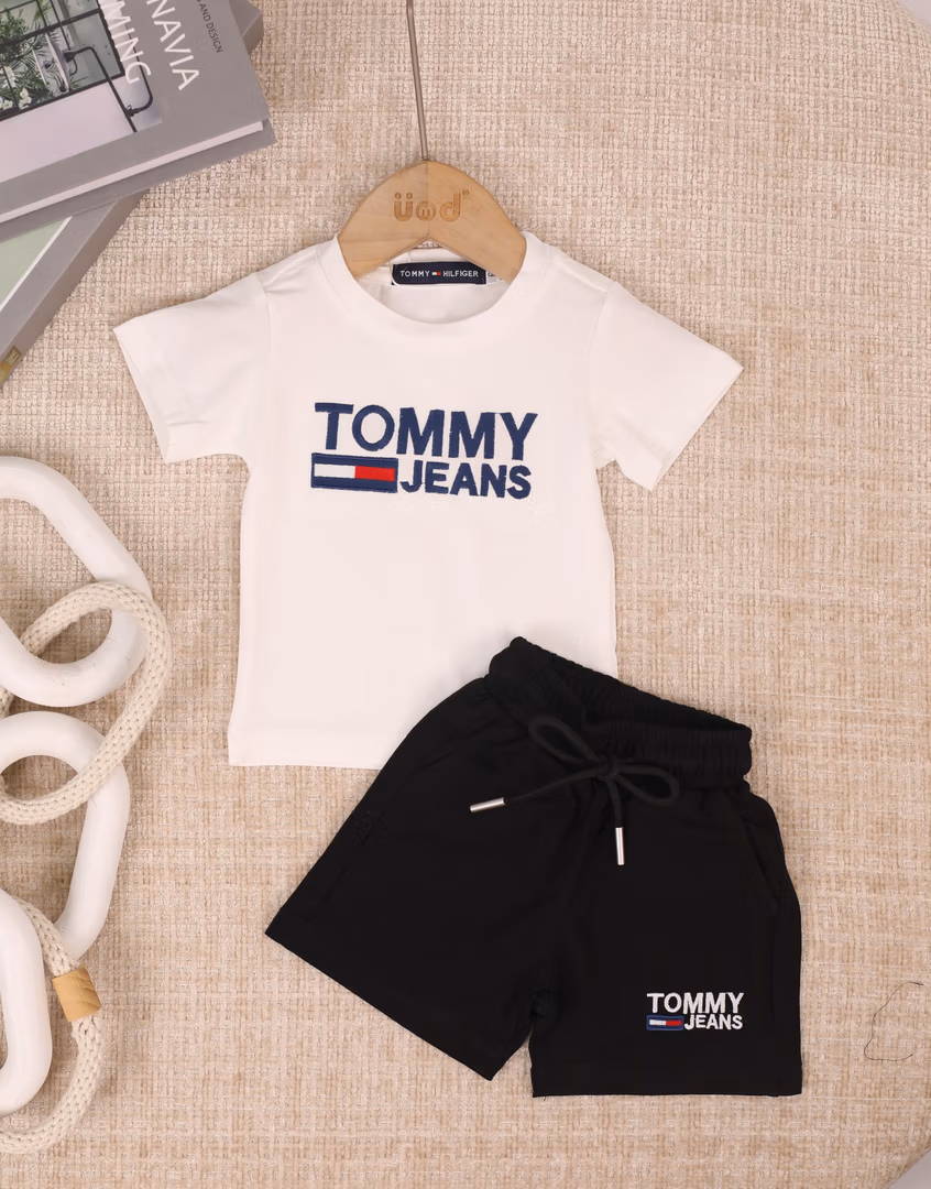 بدلة TOMMY C2421 - Color أبيض 