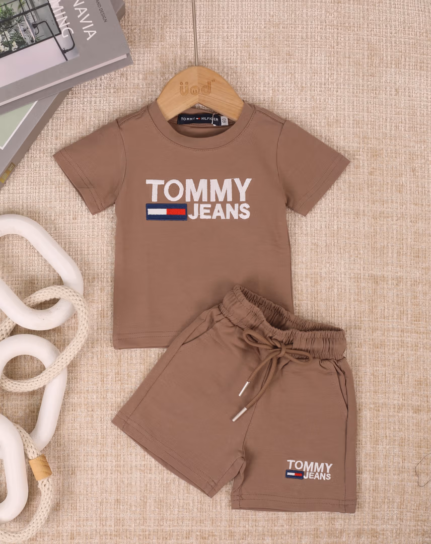 بدلة TOMMY C2421 - Color بني 