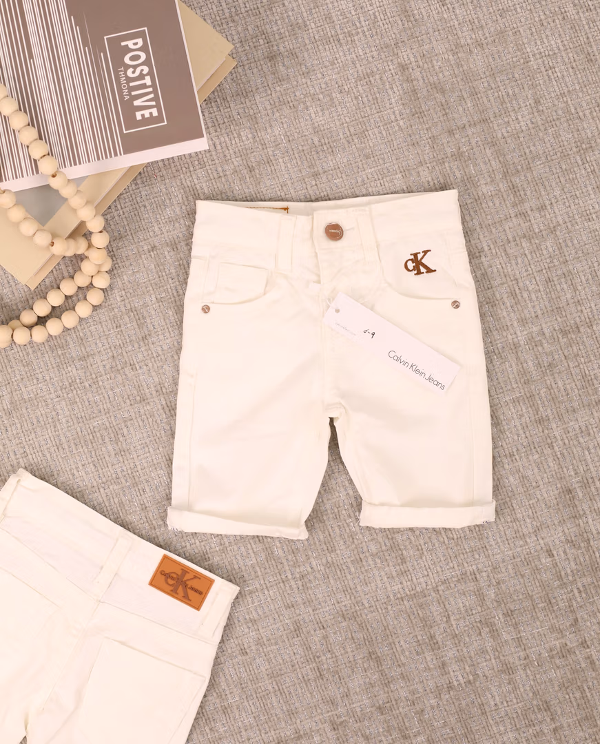 شرط calvin klein سادة  - Color أبيض 