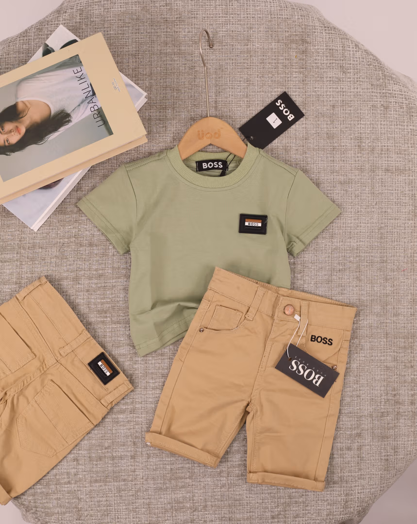 طقم ال boss 03 - Color أخضر مع بيج 