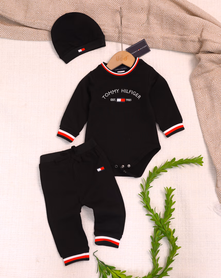 طقم tommy 91124 - Color اسود